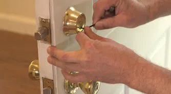 Gallery Locksmith Store New York, NY 212-659-0023 - 13-Lock-Replace