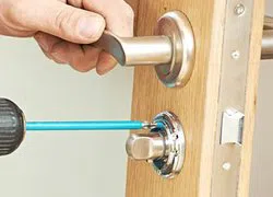 Gallery Locksmith Store New York, NY 212-659-0023 - 6-Lock-Repair